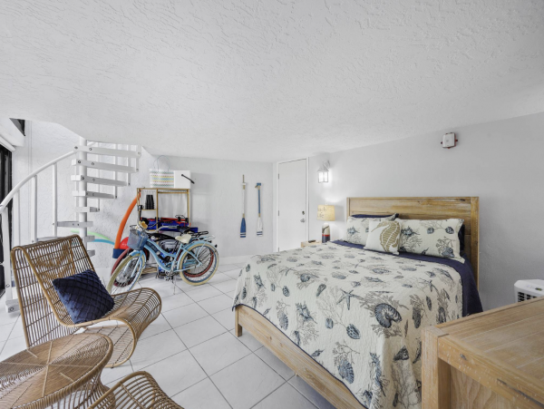 Marco Island Vacation Rental | Luxury Marco Island Condo with Pools & Tennis